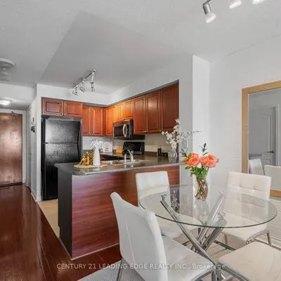 33,&nbsp;ELM, City Centre, Mississauga
