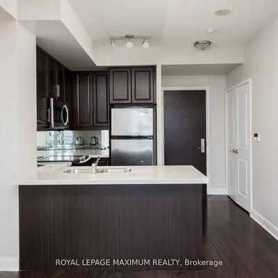 60,&nbsp;Absolute, City Centre, Mississauga