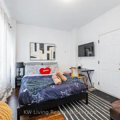 432,&nbsp;Ladycroft, Cooksville, Mississauga