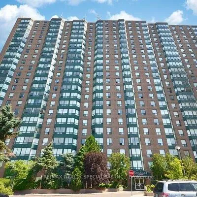 135,&nbsp;Hillcrest, Cooksville, Mississauga