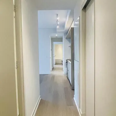 448,&nbsp;Burnhamthorpe, City Centre, Mississauga