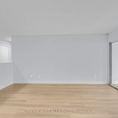 115,&nbsp;Hillcrest, Cooksville, Mississauga