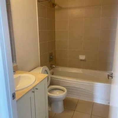 4070,&nbsp;Confederation, City Centre, Mississauga