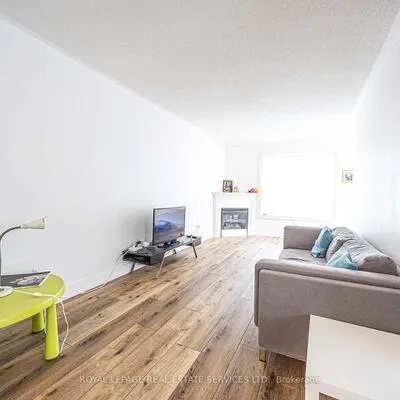 753,&nbsp;Village Green, Lakeview, Mississauga