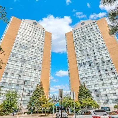35,&nbsp;Trailwood, Hurontario, Mississauga