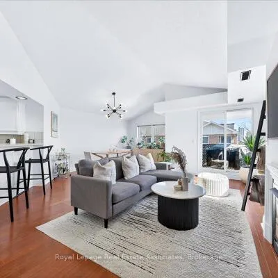 75,&nbsp;Bristol, Hurontario, Mississauga