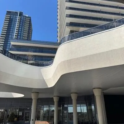 5105,&nbsp;Hurontario, Hurontario, Mississauga