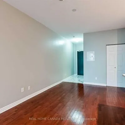 388,&nbsp;Prince Of Wales, City Centre, Mississauga