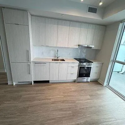 430,&nbsp;Square One, City Centre, Mississauga