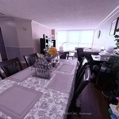 25,&nbsp;Trailwood, Hurontario, Mississauga