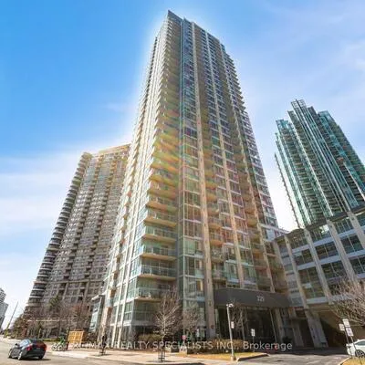 225,&nbsp;Webb, City Centre, Mississauga
