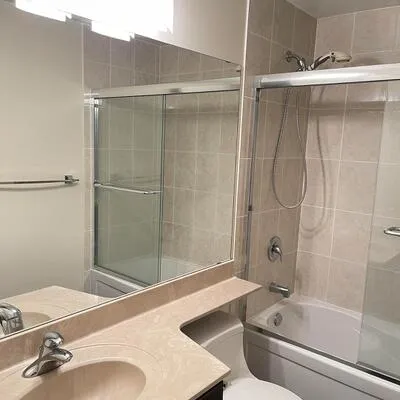 60,&nbsp;Absolute, City Centre, Mississauga