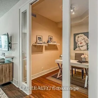 90,&nbsp;Absolute, City Centre, Mississauga