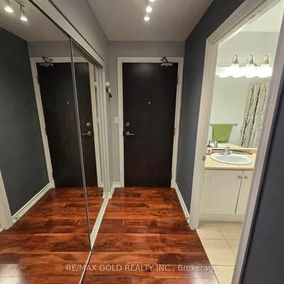 3504,&nbsp;Hurontario, City Centre, Mississauga