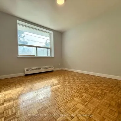 363,&nbsp;Lakeshore, Lakeview, Mississauga