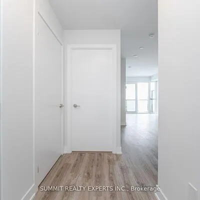 430,&nbsp;Square One, City Centre, Mississauga