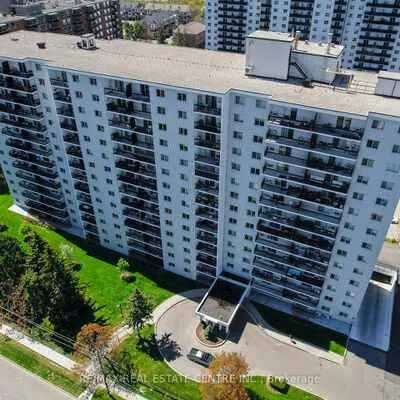 1100,&nbsp;Caven, Lakeview, Mississauga