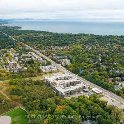 1575,&nbsp;Lakeshore, Clarkson, Mississauga