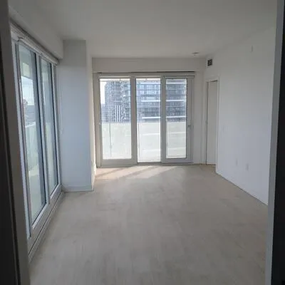 3900,&nbsp;Confederation, City Centre, Mississauga