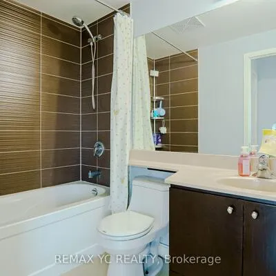 50,&nbsp;Absolute, City Centre, Mississauga