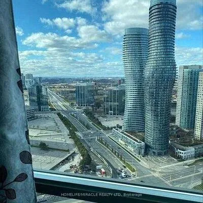 208,&nbsp;Enfield, City Centre, Mississauga
