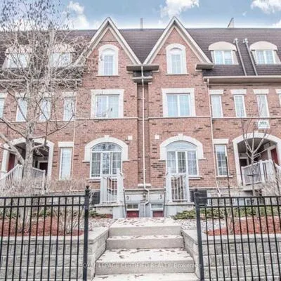 605,&nbsp;Shoreline, Cooksville, Mississauga