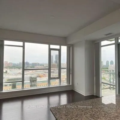 360,&nbsp;Square One, City Centre, Mississauga