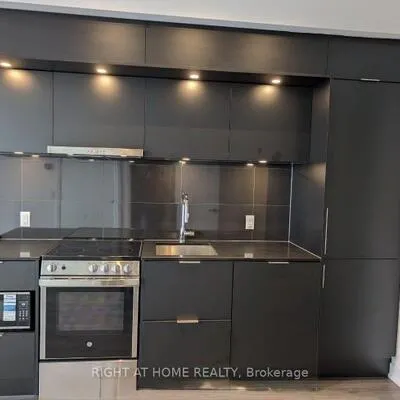 448,&nbsp;Burnhamthorpe, City Centre, Mississauga