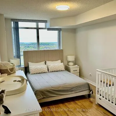 35,&nbsp;Kingsbridge Garden, Hurontario, Mississauga