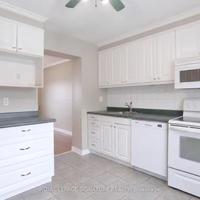 98,&nbsp;Falconer, Streetsville, Mississauga