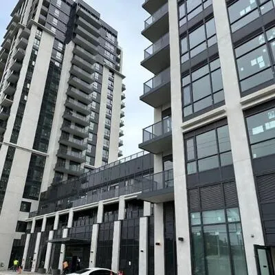 202,&nbsp;Burnhamthorpe, Mississauga Valleys, Mississauga
