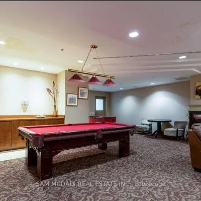 220,&nbsp;Forum, Hurontario, Mississauga