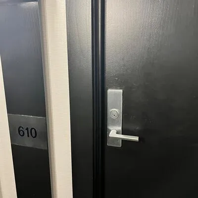 70,&nbsp;Absolute, City Centre, Mississauga