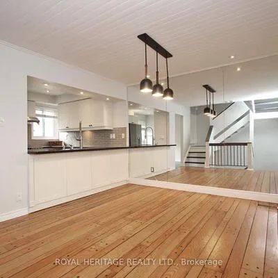 24,&nbsp;Reid, Streetsville, Mississauga