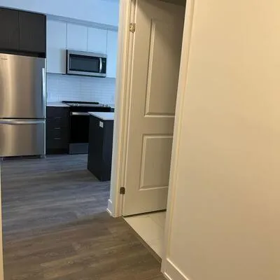 202,&nbsp;Burhamthorpe, City Centre, Mississauga