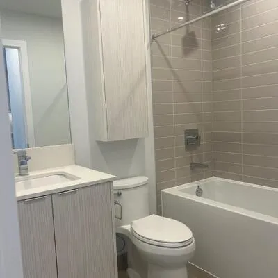 430,&nbsp;Square One, City Centre, Mississauga