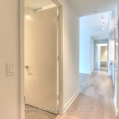 448,&nbsp;Burnhamthorpe, City Centre, Mississauga