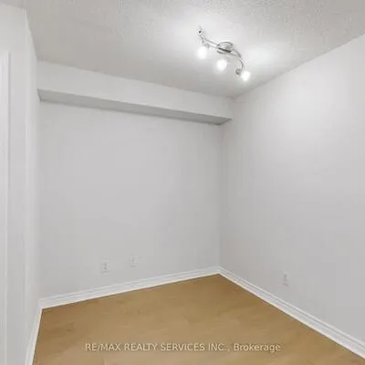 3880,&nbsp;Duke Of York, City Centre, Mississauga