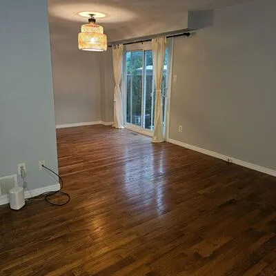 98,&nbsp;Falconer, Streetsville, Mississauga