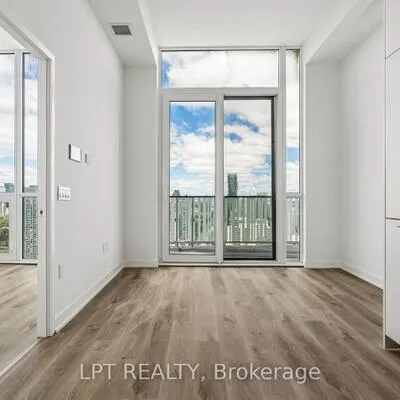 1,&nbsp;Fairview, Mississauga Valleys, Mississauga