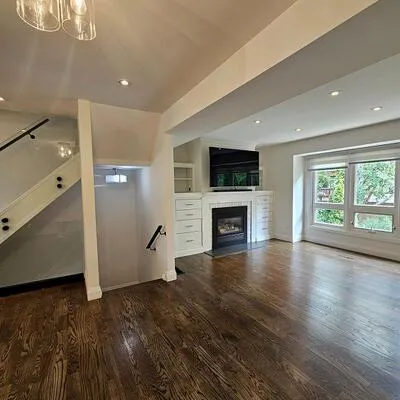 1080,&nbsp;Walden, Clarkson, Mississauga