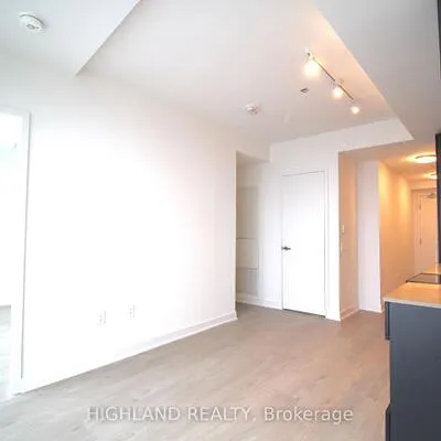 3900,&nbsp;Confederation, City Centre, Mississauga