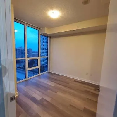 3975,&nbsp;Grand Park, City Centre, Mississauga
