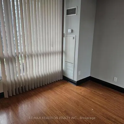 3939, Duke Of York, City Centre, Mississauga