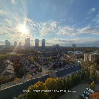 220, Forum, Hurontario, Mississauga