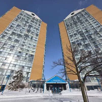 25,&nbsp;Trailwood, Hurontario, Mississauga