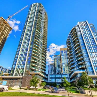35, Watergarden, Hurontario, Mississauga