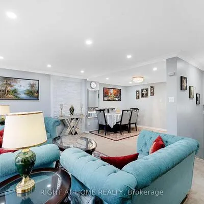 180,&nbsp;Mississauga Valley, Cooksville, Mississauga