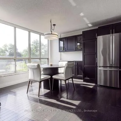 1110,&nbsp;Walden, Clarkson, Mississauga
