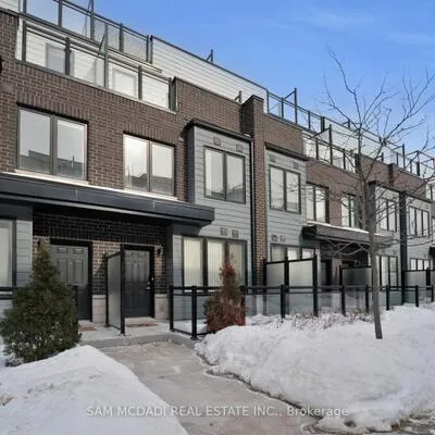 1150,&nbsp;Stroud, Clarkson, Mississauga